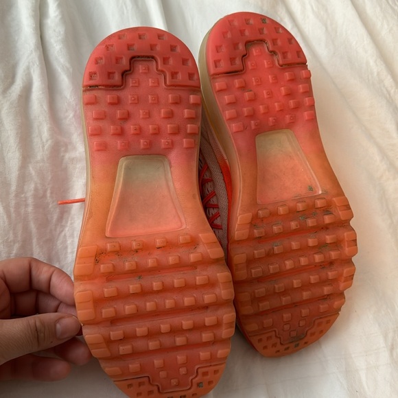 AirMax - Picture 4 of 5